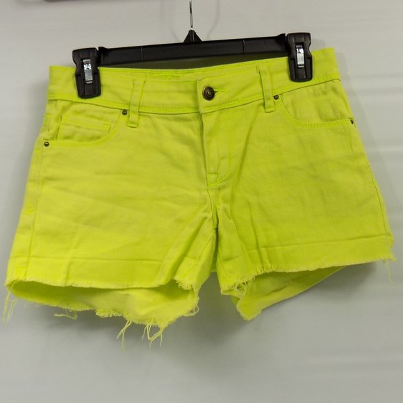 dELiA*s Pants - Delia's Taylor Cutoff Denim Shorts Size 3/4